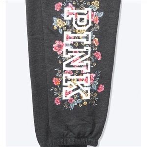 VS Pink Floral Lounge Classic Joggers New